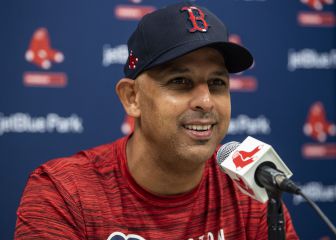 Alex Cora se queda con los Boston Red Sox hasta 2024