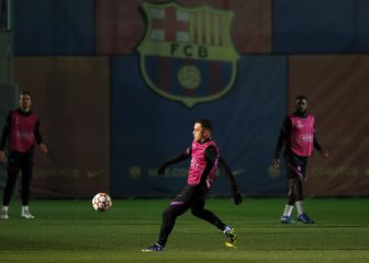 La continuidad de Sergiño Dest en el Barça pende de un hilo