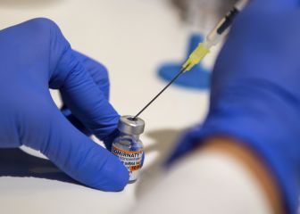 ¿Estoy completamente vacunado si no tengo dosis de refuerzo?