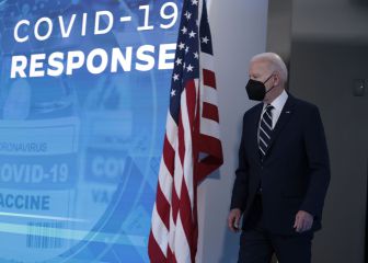Biden ordena a aseguradoras dar tests gratis de COVID-19