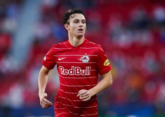 El conflicto que aleja a Aaronson del Leeds United