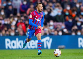 Dani Alves le abre la puerta a Sergiño Dest