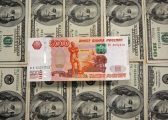 Rublo se desploma ante el dólar: Su peor caída desde 1993