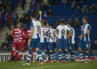 El Espanyol gana al Granada a pesar de jugar con diez