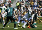 El Betis sigue su mejoría pero no le vale para ganar en Elche