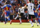 El Valencia se impone a un Elche que falló demasiado