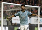 Un doblete de Nolito deja al Osasuna cerca del descenso