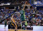 Octava victoria consecutiva del Unicaja gracias a Caner-Medley