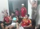 La familia Costa celebró el 1-0 creyendo que era gol de Diego