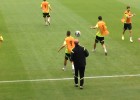 El ritual de Del Bosque con el balón en el entrenamiento