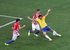 Nishimura le regaló un penalti a Brasil que convirtió Neymar