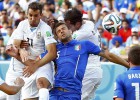 El 'golazo' con el hombro de Godín para gloria de Uruguay