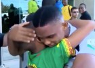 Este niño quería un abrazo de Eto'o y él reaccionó así..