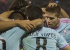 Larrivey y Sergio llevan al Celta a ganar el derbi gallego