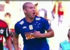 Increble: Delantero brasile?o celebra gol que nunca hizo