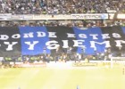 Así es la hinchada que espera al Pato Rubio en México
