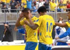 Las Palmas le hace 5 goles al Zaragoza y le expulsan a 3