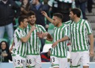 El Betis se abona a la victoria con Mel y vence al Sabadell