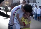 James hizo llorar de emoción a un niño con este bonito gesto