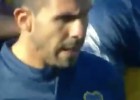Tévez levantó a La Bombonera al minuto con este sombrero