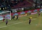 ¡Relator no podía creer el gol que falló Felipe Flores!