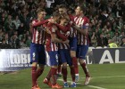 El Atleti vence al Betis y se pone por delante del Madrid