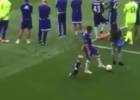 Eden Hazard vuelve loco a su hijo y los videos más vistos del día