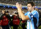 Hasta siempre 'Príncipe' Milito: un adiós con lágrimas y gol
