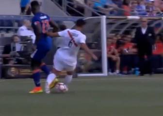 El lujo del torneo: ¡Enorme caño de tacón de Lafrance!