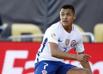 La polémica: ¿Fue penal para la Roja tras centro de Alexis?