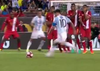 Siéntense y disfruten de la última obra de arte de Messi