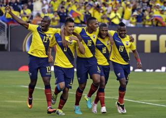 Ecuador se pasea, golea y jugará contra Estados Unidos