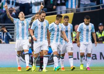 Argentina gana a Bolivia sin problemas y firma el pleno