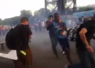 Gas lacrimógeno y cargas policiales en la Torre Eiffel
