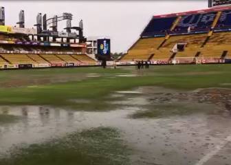 Tremenda tormenta convierte el Estadio Banorte en un lago