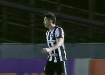 Canales y la gran opción de gol que desperdició en Botafogo