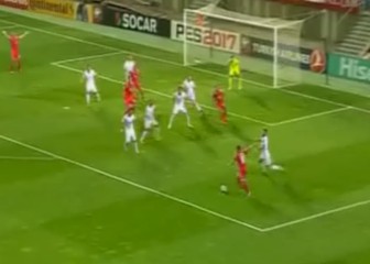 Los 10 hinchas de Gibraltar no se creían el gol que vieron