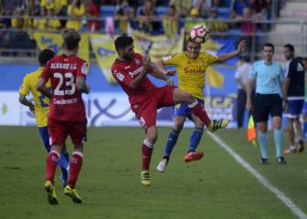 El Cádiz coge aire y hunde un poco más al Getafe