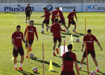 Simeone puts Atleti through their paces for Camp Nou test
