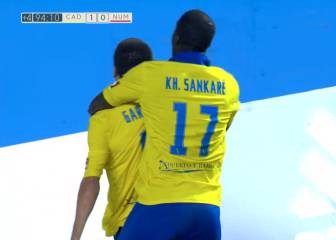 Garrido le da la victoria al Cádiz en el minuto 93