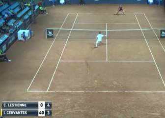 Lestienne fakes out opponent with outrageous trick shot