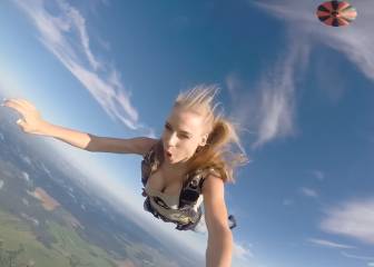 Anastasia the skydiving model doing her thing