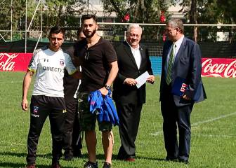 Colo Colo-U: Así fue el saludo entre capitanes y presidentes