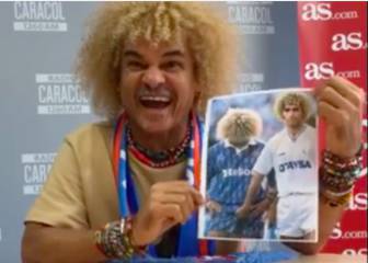 Carlos Valderrama juega a 