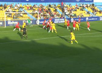 El Alcorcón empata en casa en el debut de Velázquez