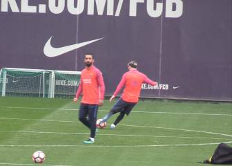 Messi goes for 3-pointer