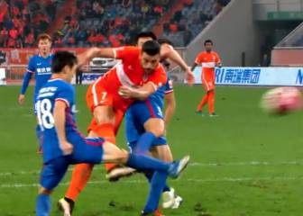 En China siguen buscando a Pellé: ¡Pero qué golazo!