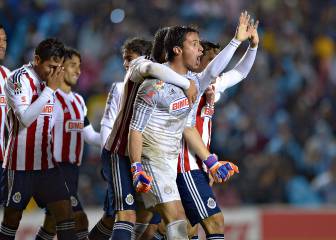 Cuando las Chivas eliminaron a los Gallos en penaltis