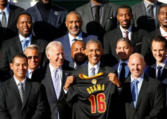 Obama pays tribute to comeback Cleveland Cavaliers