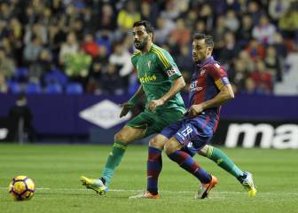 El Cádiz sorprende al líder y saca un punto del Ciutat
